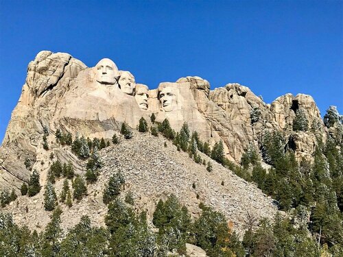 Cambria Hotel Rapid City near Mount Rushmore, Забронировать Отель Рапид-Сити Black Hills National Forest