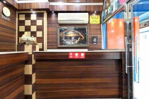 Collection O 3504 Vivek International Hotel, Забронировать Отель Джаландхар штат Пенджаб