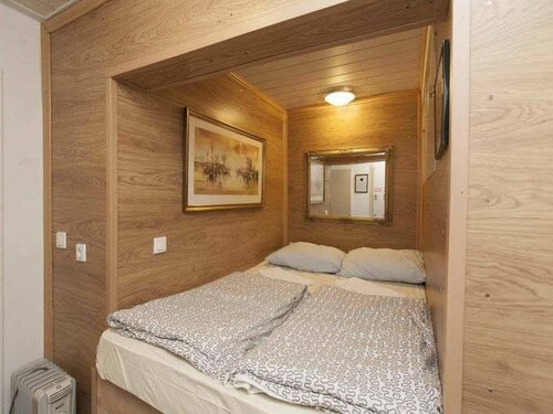 Hostel 24, Забронировать Хостел Недорогие отели Любляна, рядом с Культурный центр Метелкова, недорого