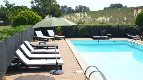 Le Mas des Ponts dArles, Arles, hôtel 3 étoiles aux portes de la Camargue, Réserver Hôtel Hôtels à Gard avec parking, Parking