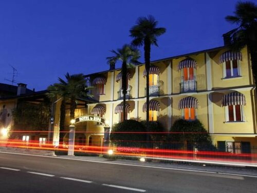 Albergo Ristorante La Ripa, Забронировать Отель Лавено Provincia di Varese
