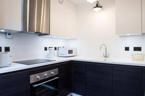 Modern Flat - 2 Bed 2 Bath nr Farringdon, Забронировать Отель Отели Большого Лондона 3 звезды, 3*