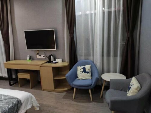 Ying Feng Yuan Hotel, Rezerwuj Hotel Hotele w Guangdong z parkingiem, Parking