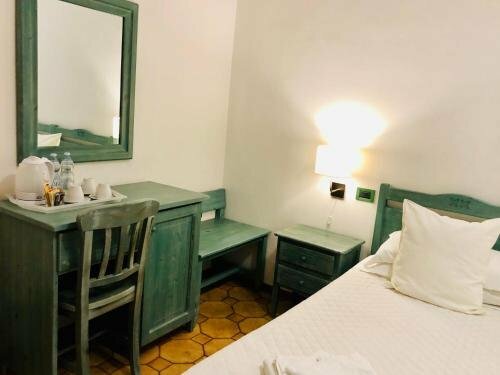 Villa Lavinia B&B, Забронировать Отель «постель и завтрак» Отели Берега Этрусков 3 звезды, 3*