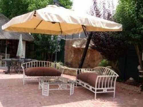 Sleep Eezy Cottages, Забронировать Отель Бизнес-отели Гаутенг, 4* 5*