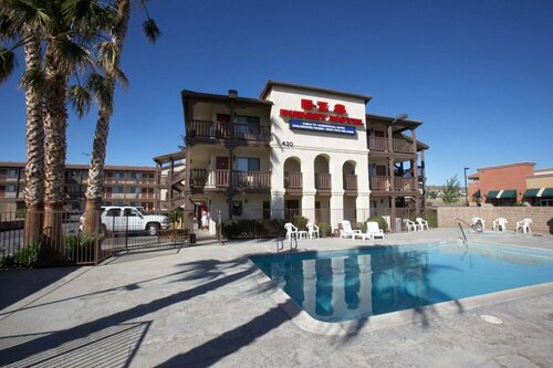 Palms Inn & Suites, Забронировать Мини-отель Палмдейл Калифорния