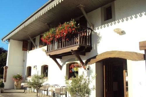 Logis Hotel Les 3B, Varaa Hotelli Nouilhan Hautes-Pyrénées