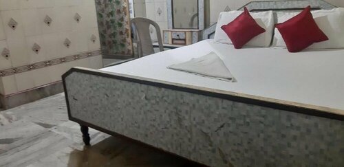 Puri Dham Hotel