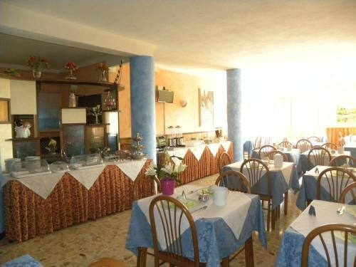 Hotel Panoramica, Book Hotel Hotels in Veneto with a Pool, Swimming Pool