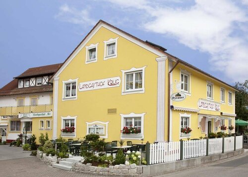 Bergwirt Landgasthof, Забронировать Отель Отели Franconian Lake District с завтраком, Завтраки