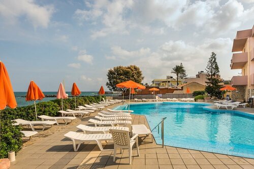 Athina's Flat on the sea, Забронировать Отель Айия-Марина-Неа-Кидония Западный Крит