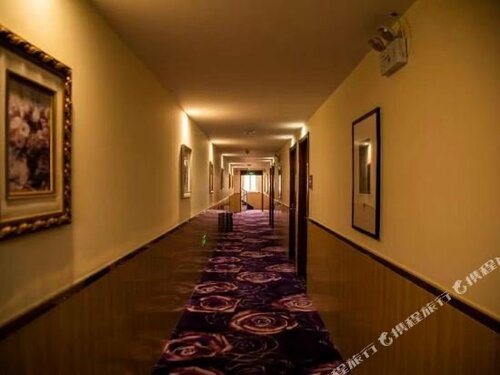 Mingxuan Hotel, Забронировать Отель Отели Хуанхуа с парковкой, Парковка