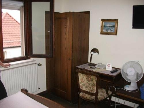 Hotel Heidelberger Tor, Забронировать Отель Доссенхайм Rhein-Neckar