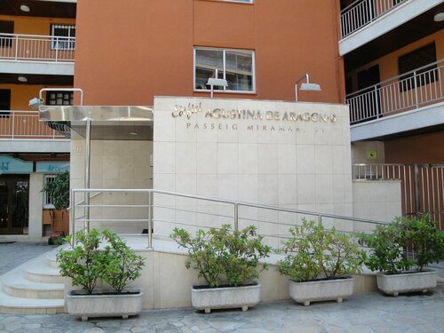 Apartbeach agustina aragon, Забронировать  Салоу Tarragonès, рядом с Римская вилла Бареньс