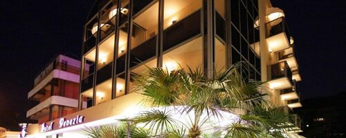 Hotel Venezia, Забронировать Отель Римини - центр города Римини
