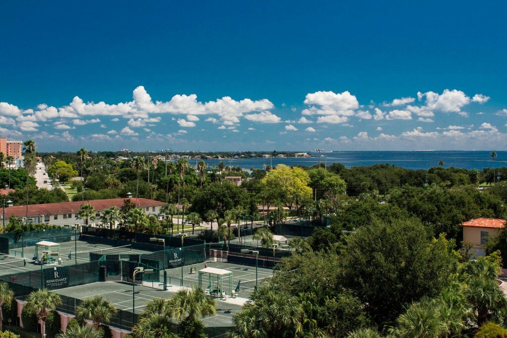 The Vinoy Renaissance St. Petersburg Resort & Golf Club