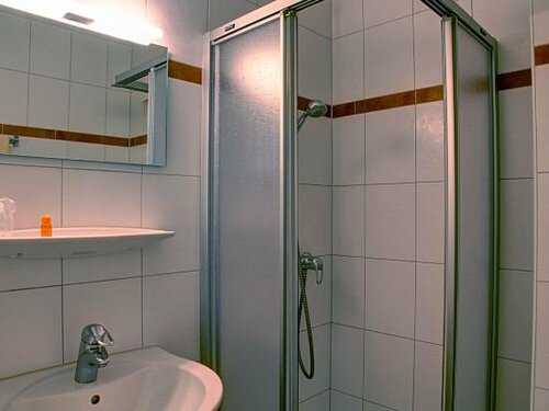 Hotel Manu, Забронировать Отель Борн Падерборн