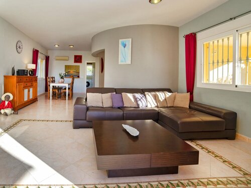 Abahana Villas Basetes