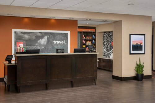 Hampton Inn & Suites Phoenix/Tempe, Buchen Sie Hotel Hotels in Arizona mit Parkplatz, Parkplätze