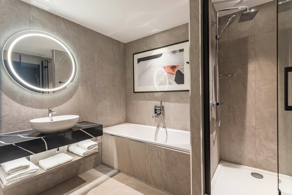 Park Inn London, Heathrow
