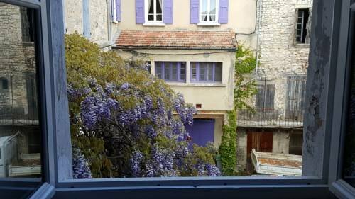 Hotel Belvue, Забронировать Отель Со-де-Воклюз Mont Ventoux