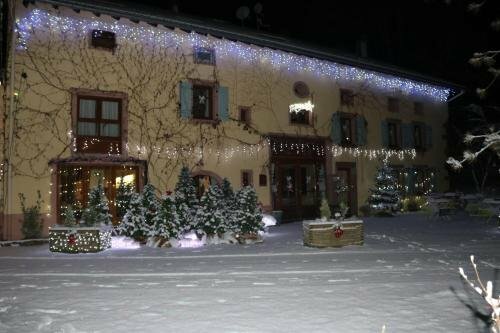 Auberge De La Charriole, Reserva ahora Albergue Hoteles en Lorena con aparcamiento, Aparcamiento