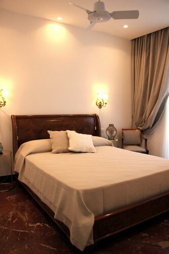 B&B Vivere Palermo, Забронировать Отель «постель и завтрак» Отели Палермо с парковкой, рядом с Куатро-Канти, Парковка