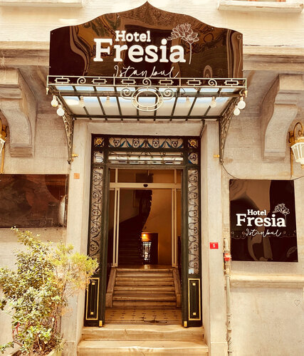 Hotel Fresia Istanbul, Забронировать Отель Отели Стамбула с завтраком, рядом с Улица Истикляль, Завтраки