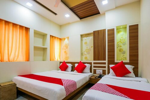 OYO 16163 Hotel Shri Hari, Забронировать Отель Удджайн штат Мадхья-Прадеш