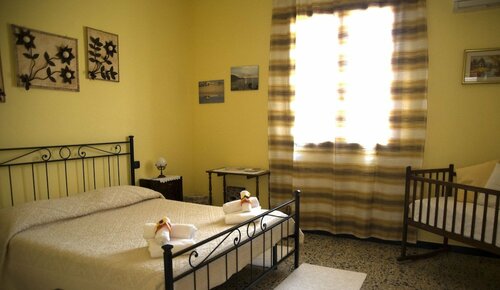 LAgrifoglio di Emy, Prenota Hotel Guspini Costa Verde