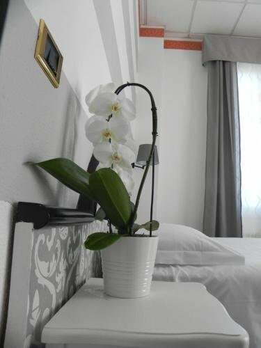 Hotel Helios, Забронировать Отель Отели в центре Санта-Маргерита-Лигуре с завтраком, отели в центре Санта-Маргерита-Лигуре с завтраком