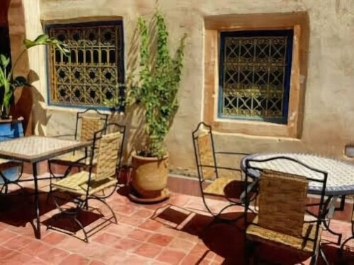 Auberge Ayouze, Забронировать Хостел Хостелы Варзазат, Хостел