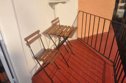 Hostal Temático El Cid, Забронировать Отель Фуэнхирола Коста-дель-Соль, рядом с La Plaza de los Chinorros