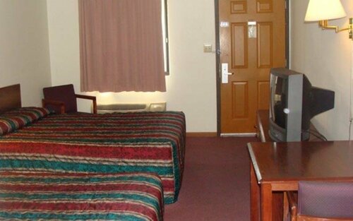 USA Inns of America, Забронировать Отель Отели Донифен с парковкой, Парковка