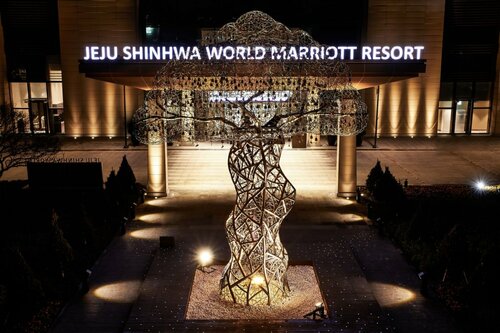 Landing Jeju Shinhwa World, Забронировать Отель Андеок Согвипхо