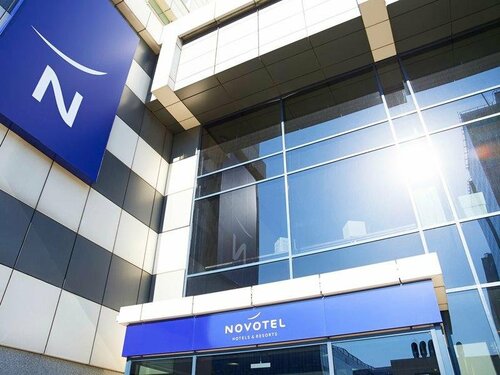 Novotel Poznan Centrum, Забронировать Отель Старе Място Познань, рядом с Башня Андерсия