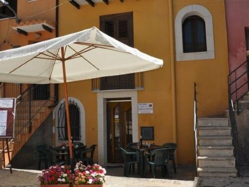 Case Albergo Al Cortiletto, Rezervați Hotel Hoteluri în Licata cu mic dejun, Mic dejun