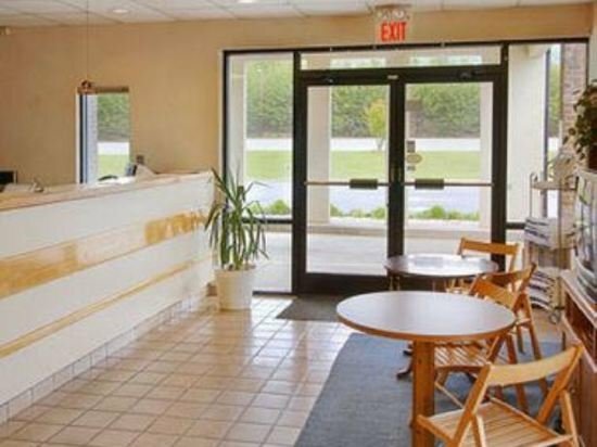 Columbus Inn and Suites