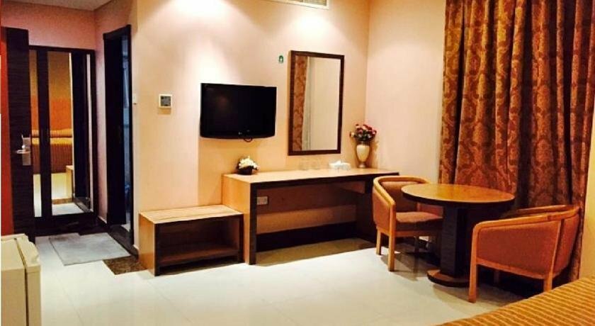 Oyo 102 Sea Shell Hotel