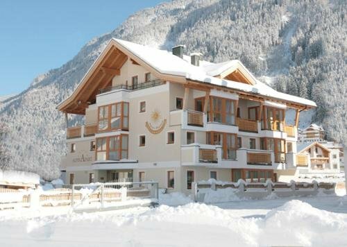 Alpin Apart, Забронировать Отель Отели Salzburger Sportwelt с бассейном, Бассейн