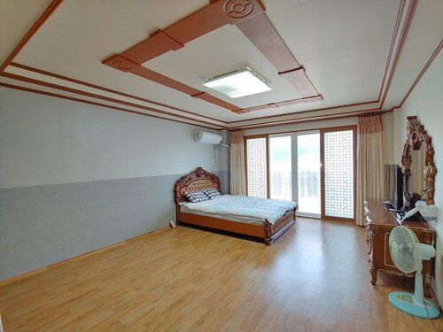 Baengnokdam Pension, Забронировать Отель Jeju City Чеджу