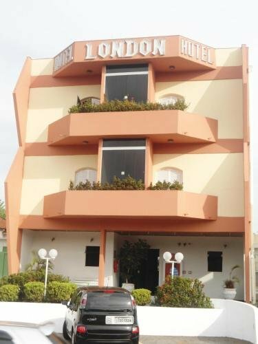 Hotel London, Забронировать Отель Недорогие отели Араракуара, недорого