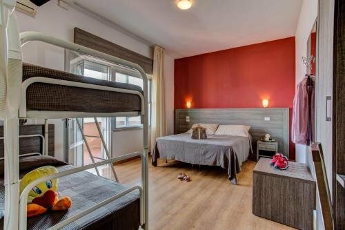 Hotel Palazzo Caveja, Забронировать Отель Торре Педрера Римини