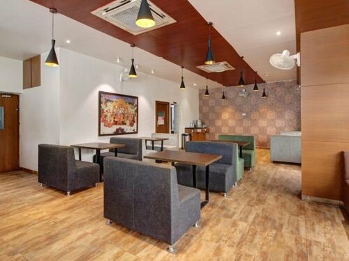 Vintage Hotel, Rezerwuj Hotel Vadodara Gujarat
