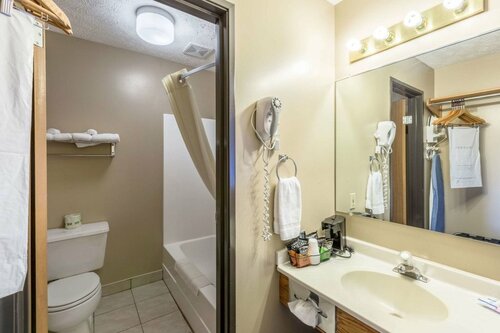 Victorian Inn, Boek Hotel Aurora Nebraska