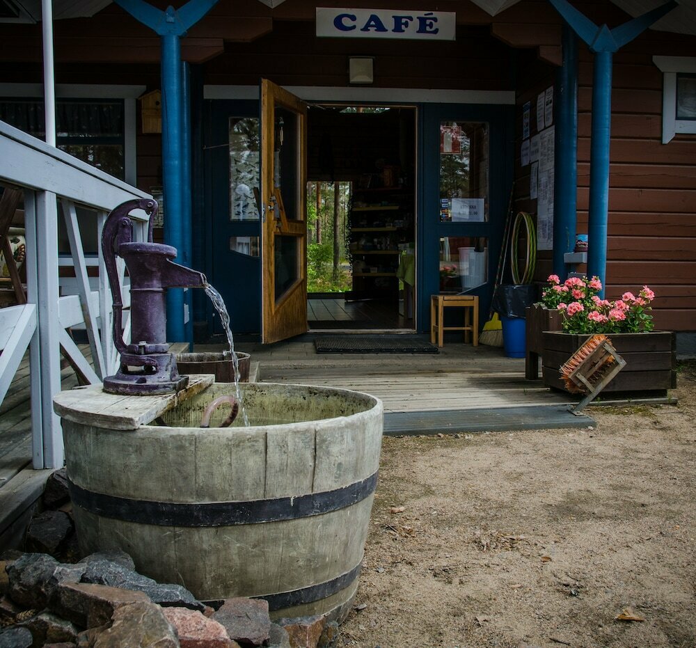 Ahvenlampi Camping Hostel