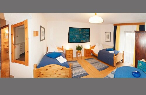 Yoga Resort AlpenRetreat, Забронировать Гостевой дом Отели Тироля с парковкой, Парковка