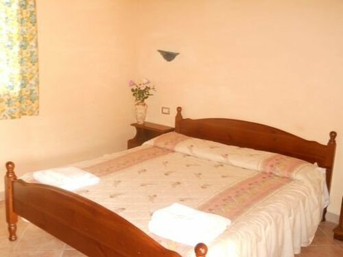 La Quercia della Gallura, Prenota Hotel Luogosanto Gallura