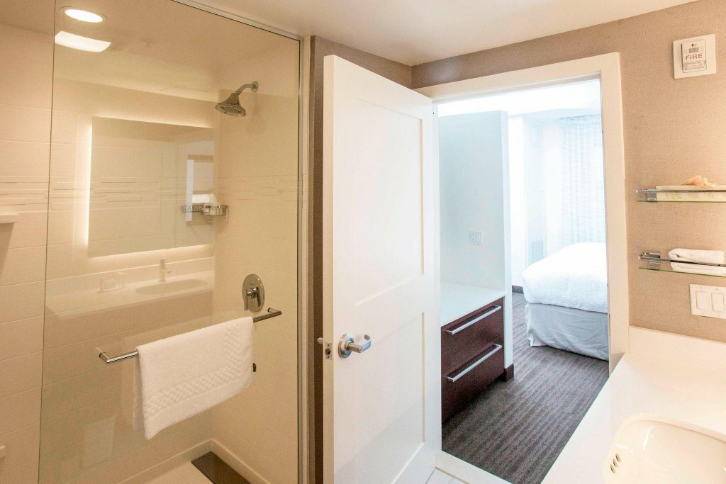 Residence Inn New York The Bronx At Metro Center Atrium
