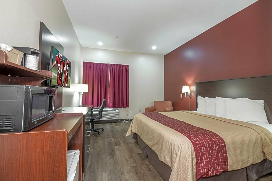 Red Roof Inn & Suites Jackson - Brandon